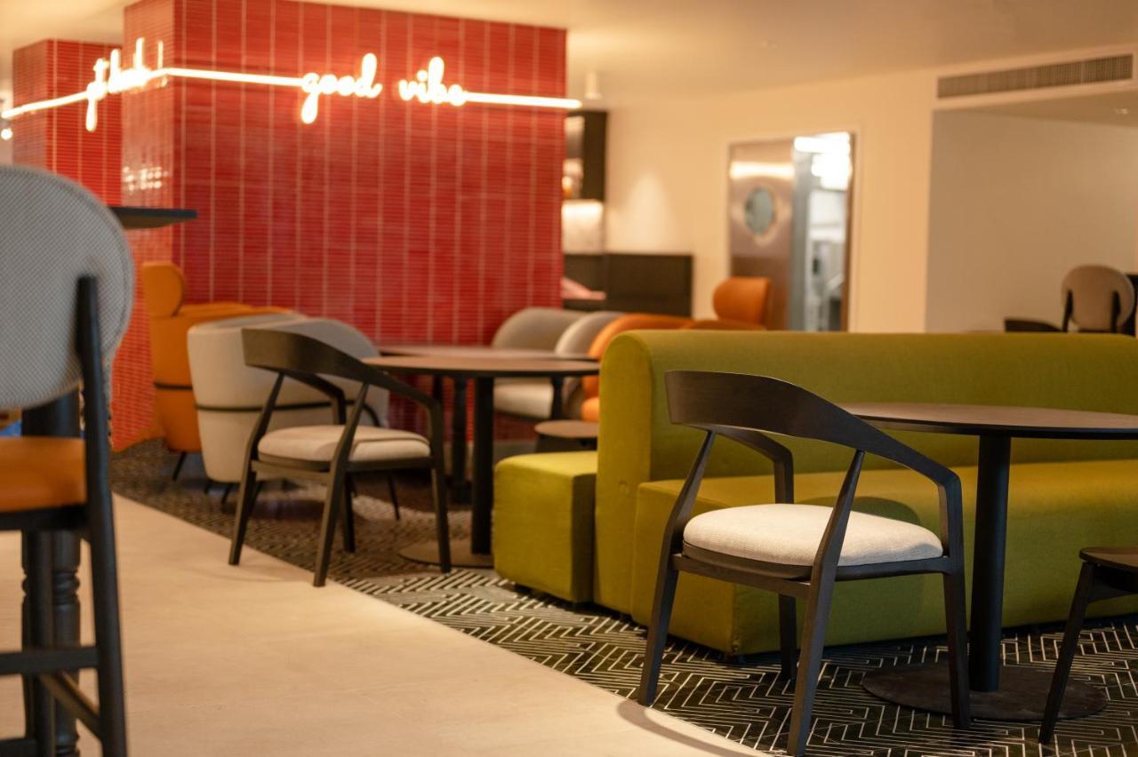 Отель Oakwood Sukhumvit